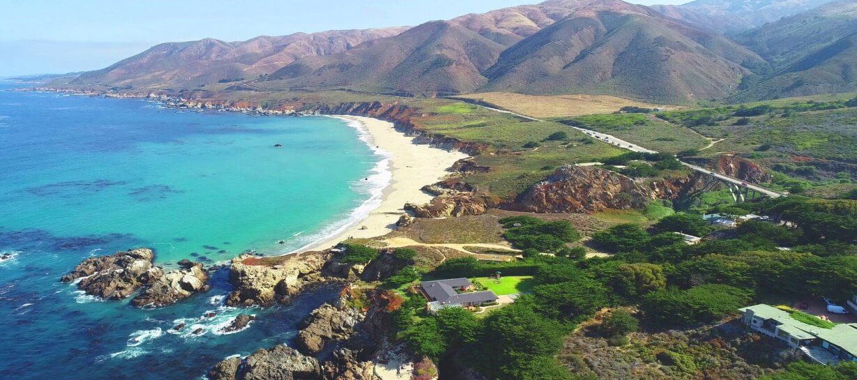 Big-Sur-Attraction-San-Simeon-Highway-1--Raod-trip