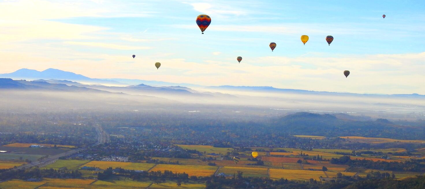 Erfahren-Sie-unsere-Heibluftballonfahrt-uber-Napa-im-kalifornischen-Weinanbaugebiet