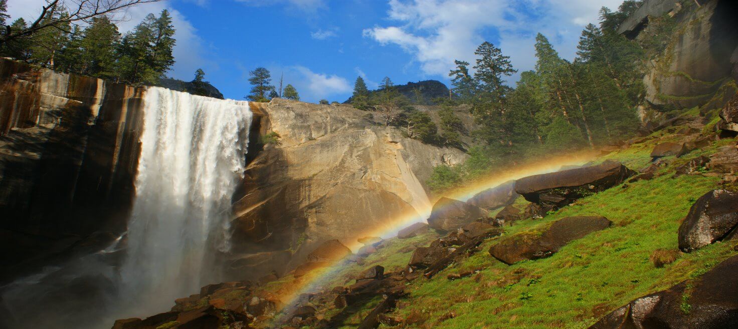 yosemite_day_hike_to_vernal_falls_nevada_falls