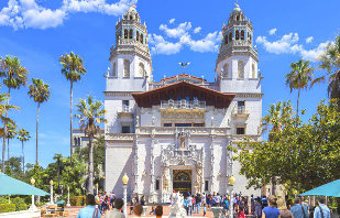 Visit-Hearst-Castle-in-California.jpg